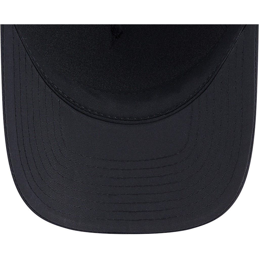 MLB New York Yankees New Era Minimalist 9FORTY M-Crown Snapback Trucker Hat - Black