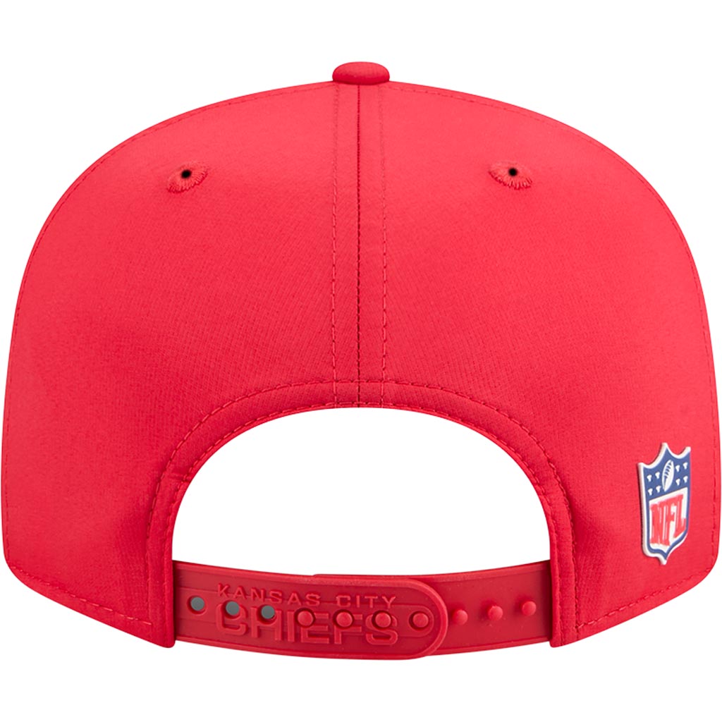 NFL Kansas City Chiefs New Era 2025 Sideline 9FIFTY Split Panel Snapback Hat - Red