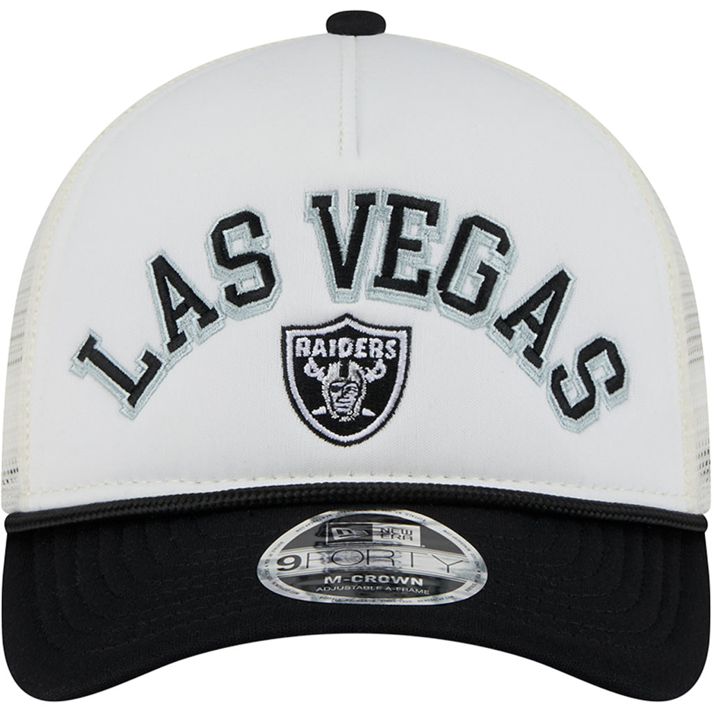 NFL Las Vegas Raiders New Era Arch Logo 9FORTY M-Crown Snapback Trucker Hat - Chrome