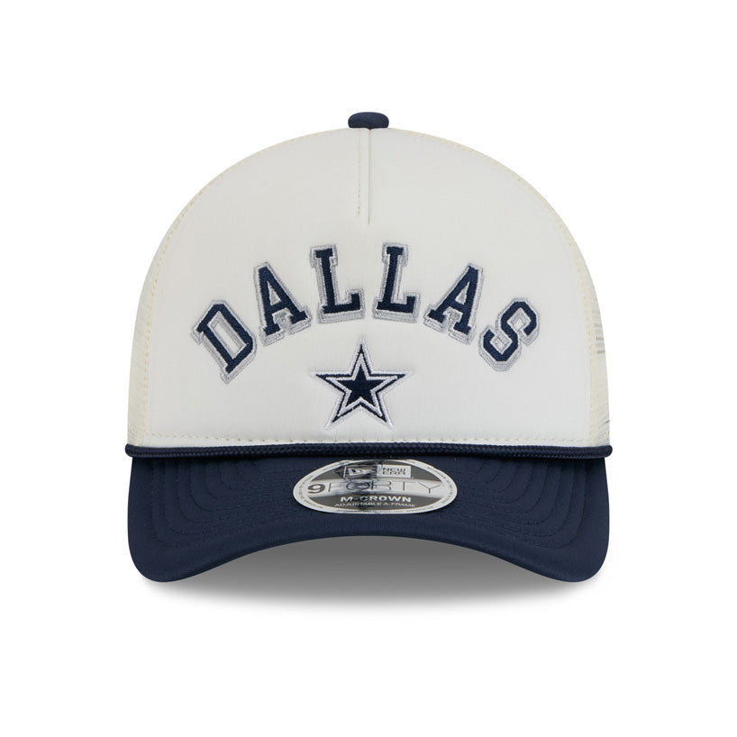 NFL Dallas Cowboys New Era Arch Logo 9FORTY M-Crown Snapback Trucker Hat - Chrome