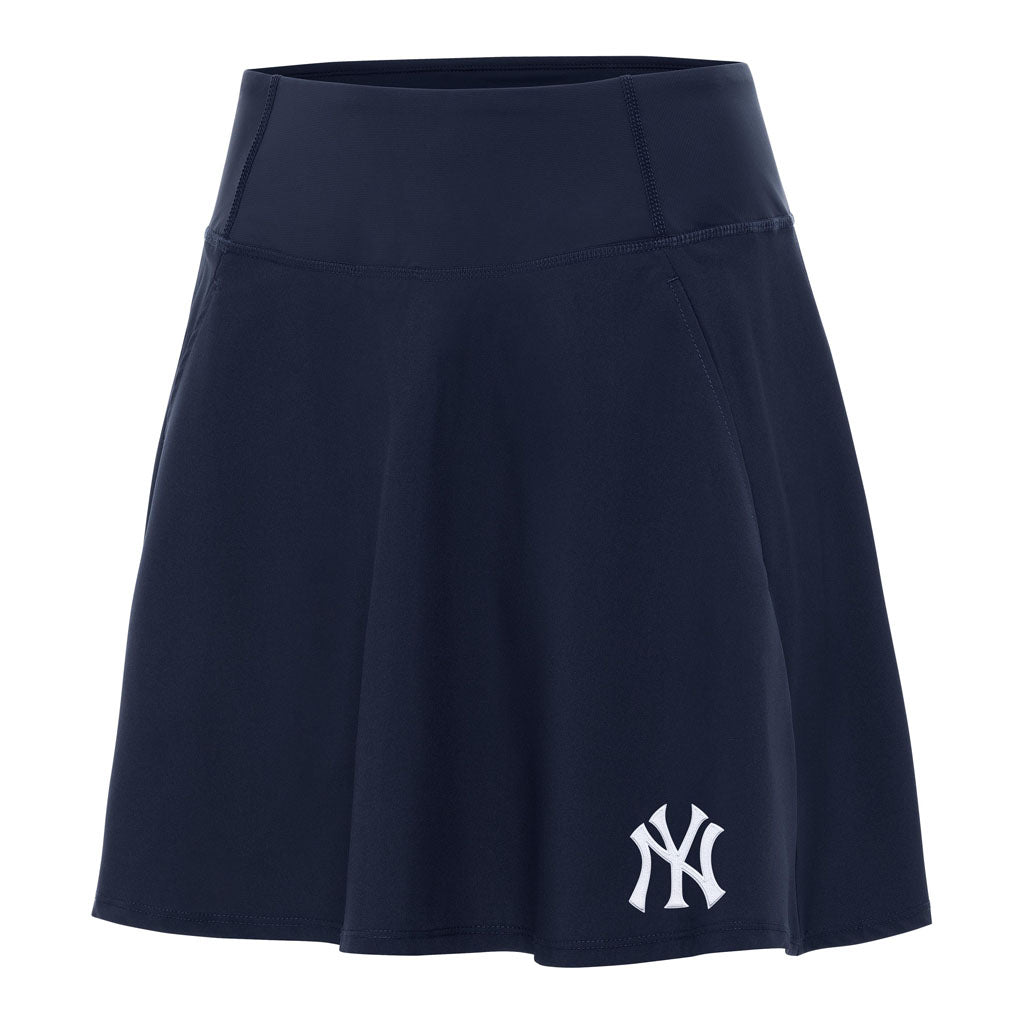 MLB New York Yankees Women's Antigua Chip Skort - Navy