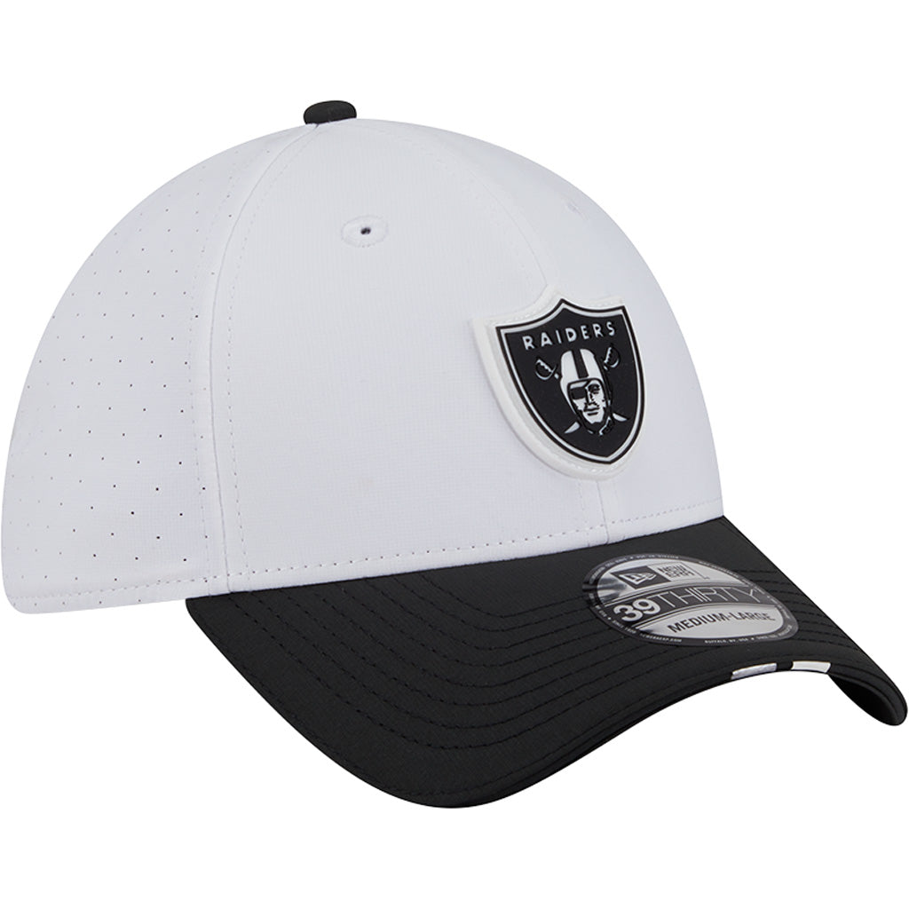 NFL Las Vegas Raiders New Era 2025 Training 39THIRTY Flex Fit Hat - White