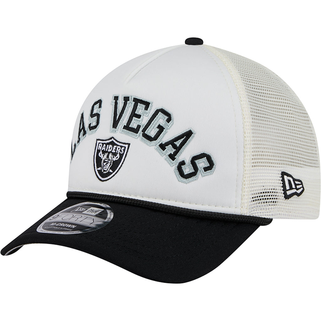 NFL Las Vegas Raiders New Era Arch Logo 9FORTY M-Crown Snapback Trucker Hat - Chrome