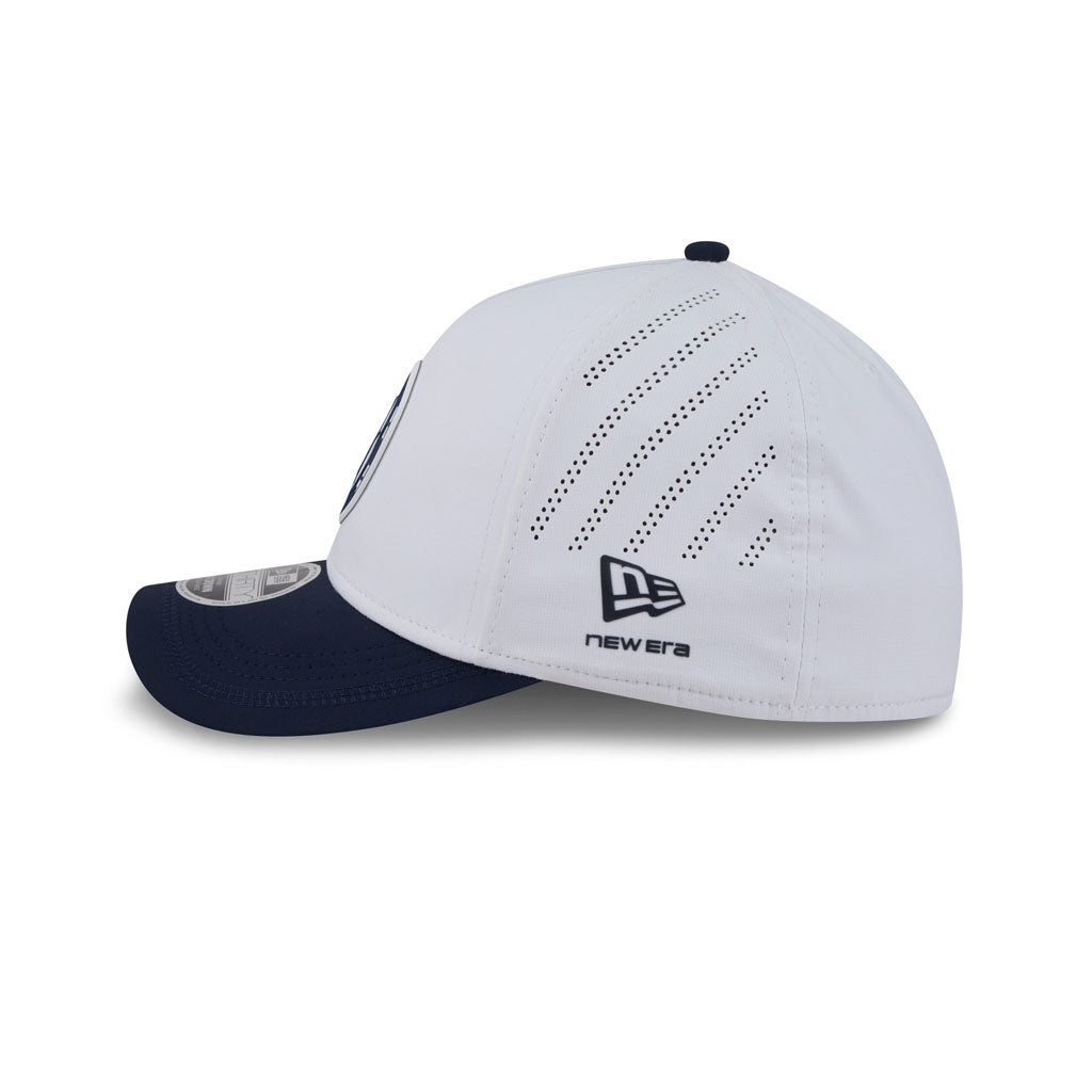 NFL Dallas Cowboys New Era Patch 39THIRTY M-Crown Flex Fit Hat - White