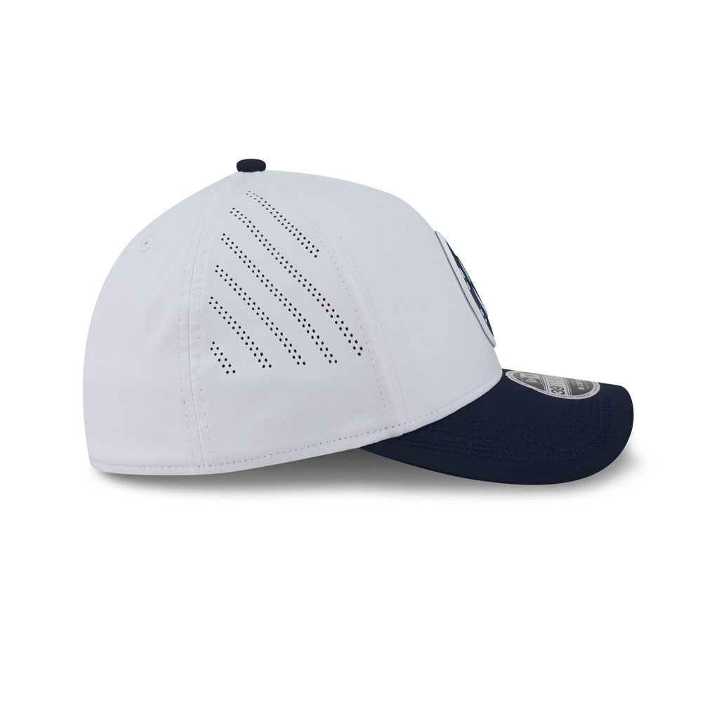 NFL Dallas Cowboys New Era Patch 39THIRTY M-Crown Flex Fit Hat - White