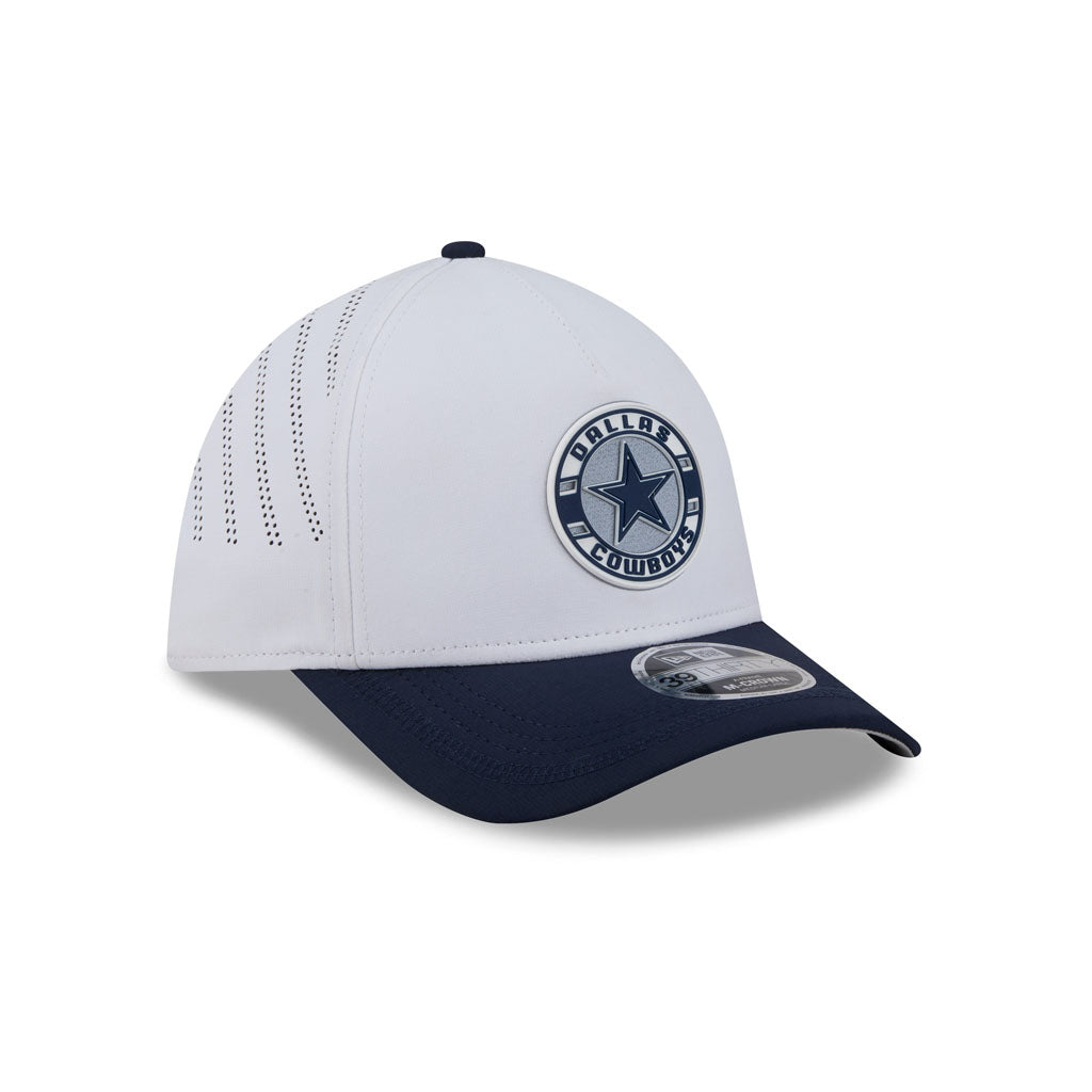 NFL Dallas Cowboys New Era Patch 39THIRTY M-Crown Flex Fit Hat - White