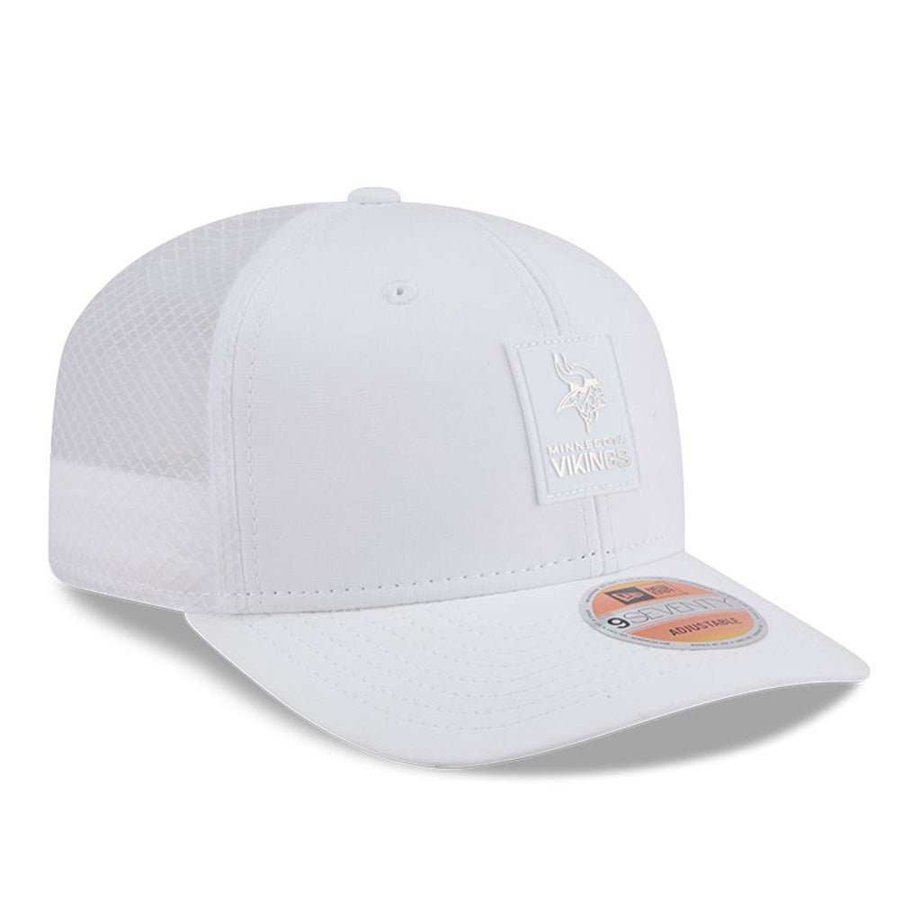 NFL Minnesota Vikings New Era 2025 Alternate Sideline 9SEVENTY Stretch-Snapback Hat - White