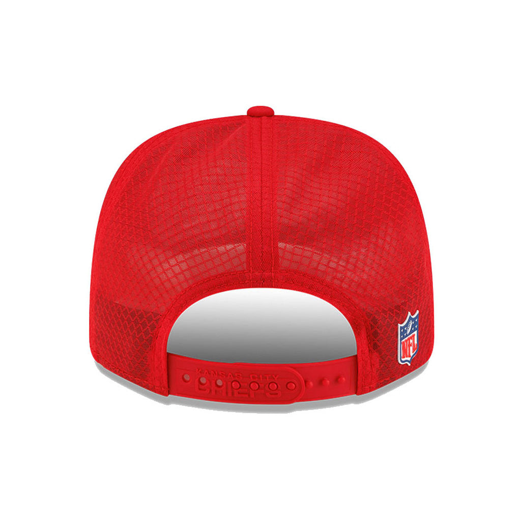 NFL Kansas City Chiefs New Era 2025 Sideline 9SEVENTY Stretch-Snapback Hat - Red