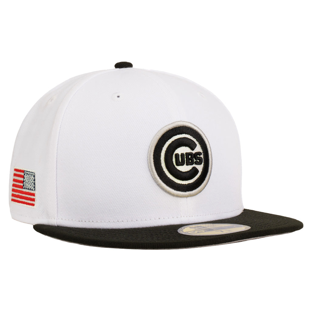 MLB Chicago Cubs New Era Space Shuttle 59FIFTY Fitted Hat - White