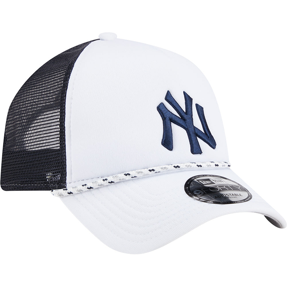 MLB New York Yankees New Era Court Sport 9FORTY A-Frame Adjustable