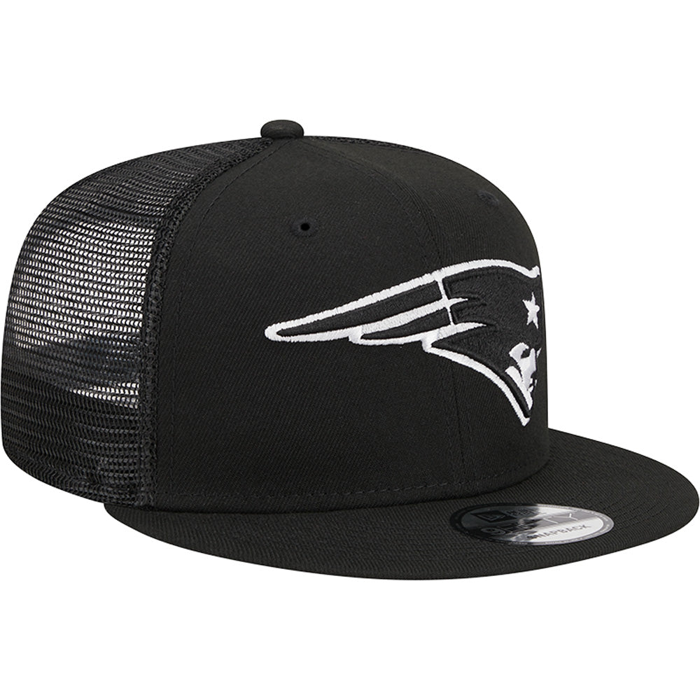 NFL New England Patriots New Era Black &amp; White Trucker 9FIFTY Snapback Hat - Black