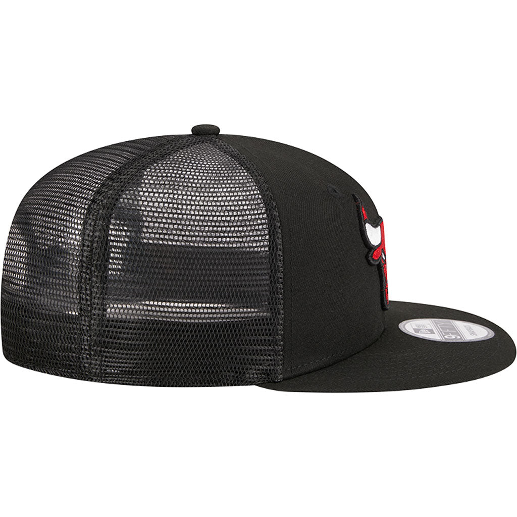 NBA Chicago Bulls New Era OTC Trucker 9FIFTY Snapback Hat - Black