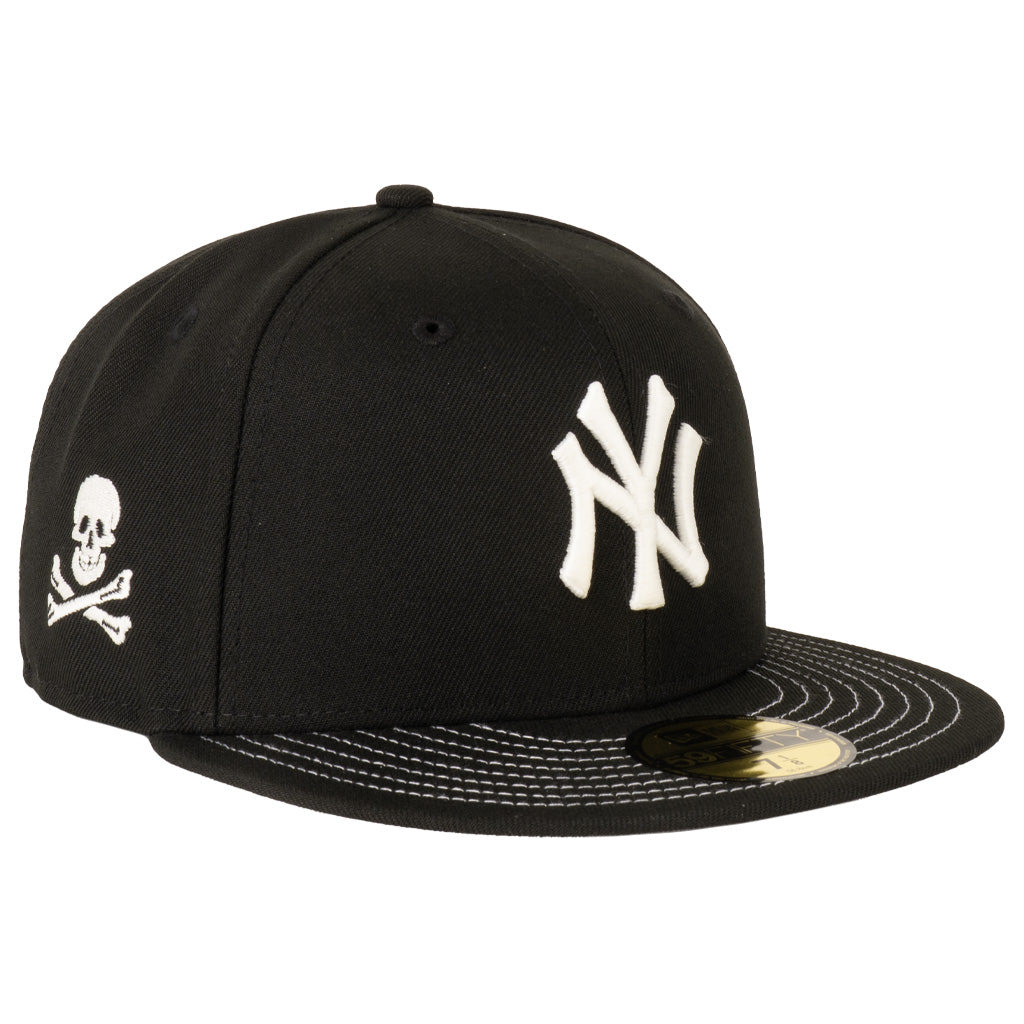 MLB New York Yankees New Era Jolly Roger 59FIFTY Fitted Hat - Black