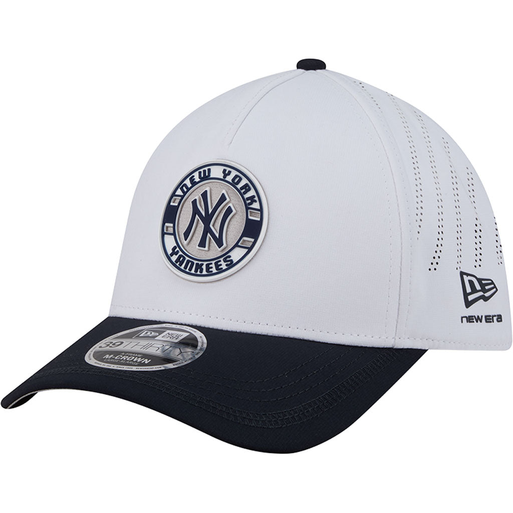 MLB New York Yankees New Era Patch 39THIRTY M-Crown Flex Fit Hat - White