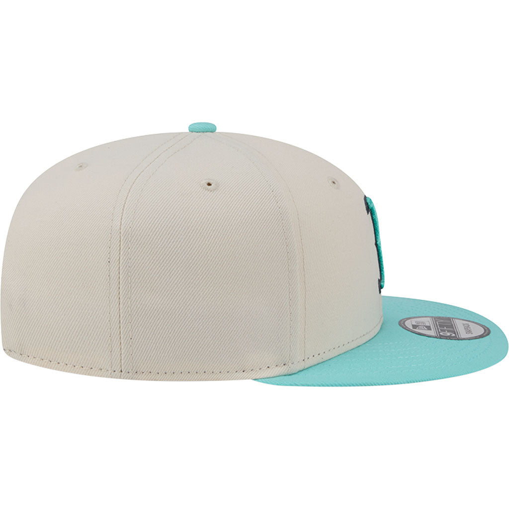MLB Boston Red Sox New Era Two-Tone Aqua 9FIFTY Snapback Hat - Light cream