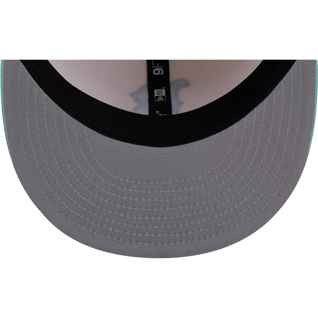 MLB Boston Red Sox New Era Two-Tone Aqua 9FIFTY Snapback Hat - Light cream