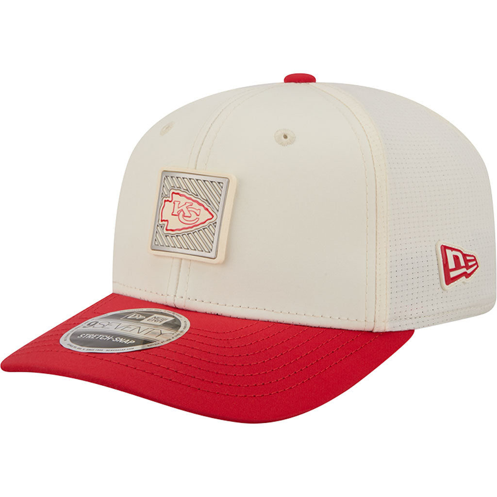 NFL Kansas City Chiefs New Era 2026 Training 9SEVENTY Stretch Snapback Hat - Cream