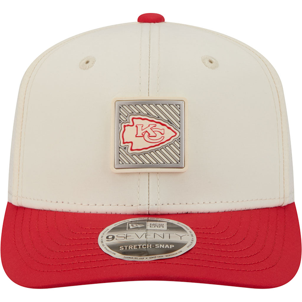 NFL Kansas City Chiefs New Era 2026 Training 9SEVENTY Stretch Snapback Hat - Cream