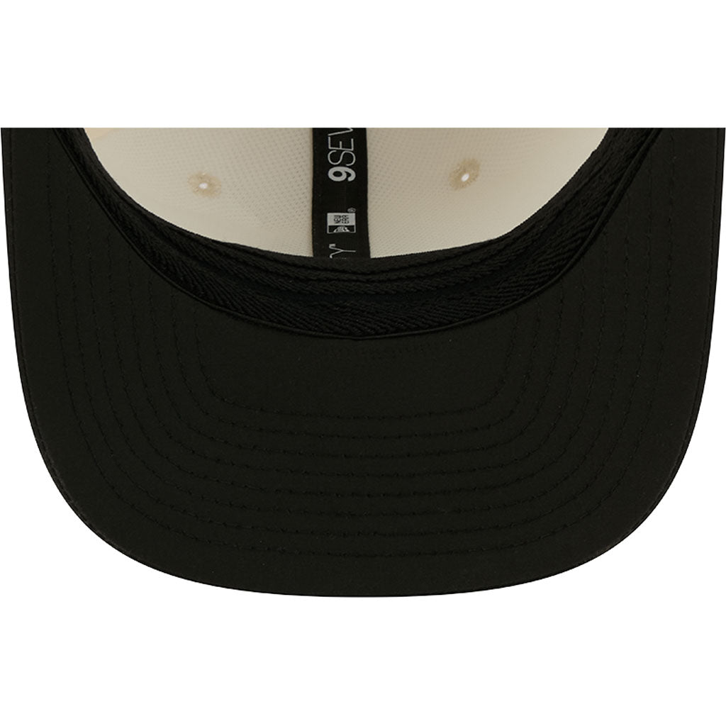 NFL Las Vegas Raiders New Era 2026 Training 9SEVENTY Stretch Snapback Hat - Cream