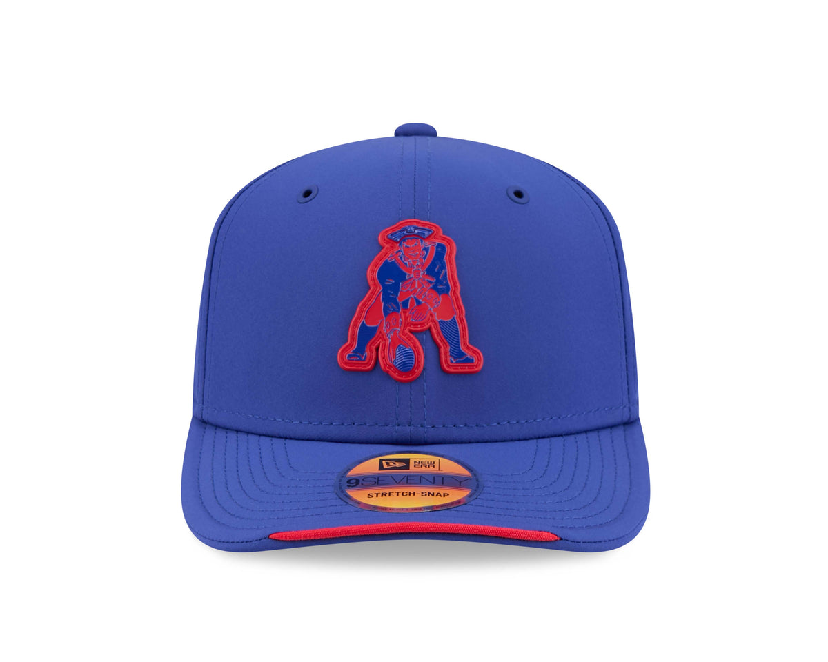 NFL New England Patriots New Era 2026 Throwback Sideline 9SEVENTY Stretch-Snap Hat- Blue