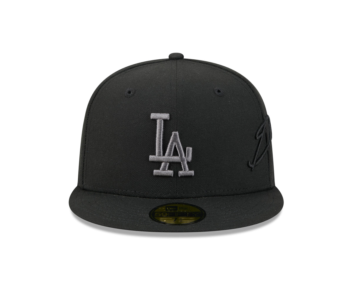 MLB Los Angeles Dodgers New Era Black on Black Side Script 59FIFTY Fitted Hat- Black