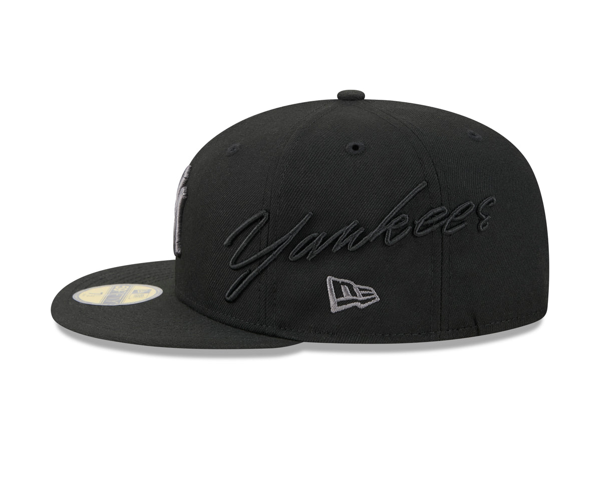 MLB New York Yankees New Era Black on Black Side Script 59FIFTY Fitted Hat- Black
