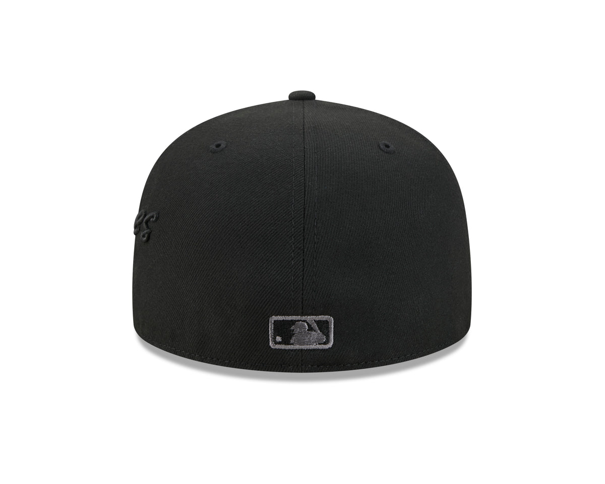 MLB New York Yankees New Era Black on Black Side Script 59FIFTY Fitted Hat- Black