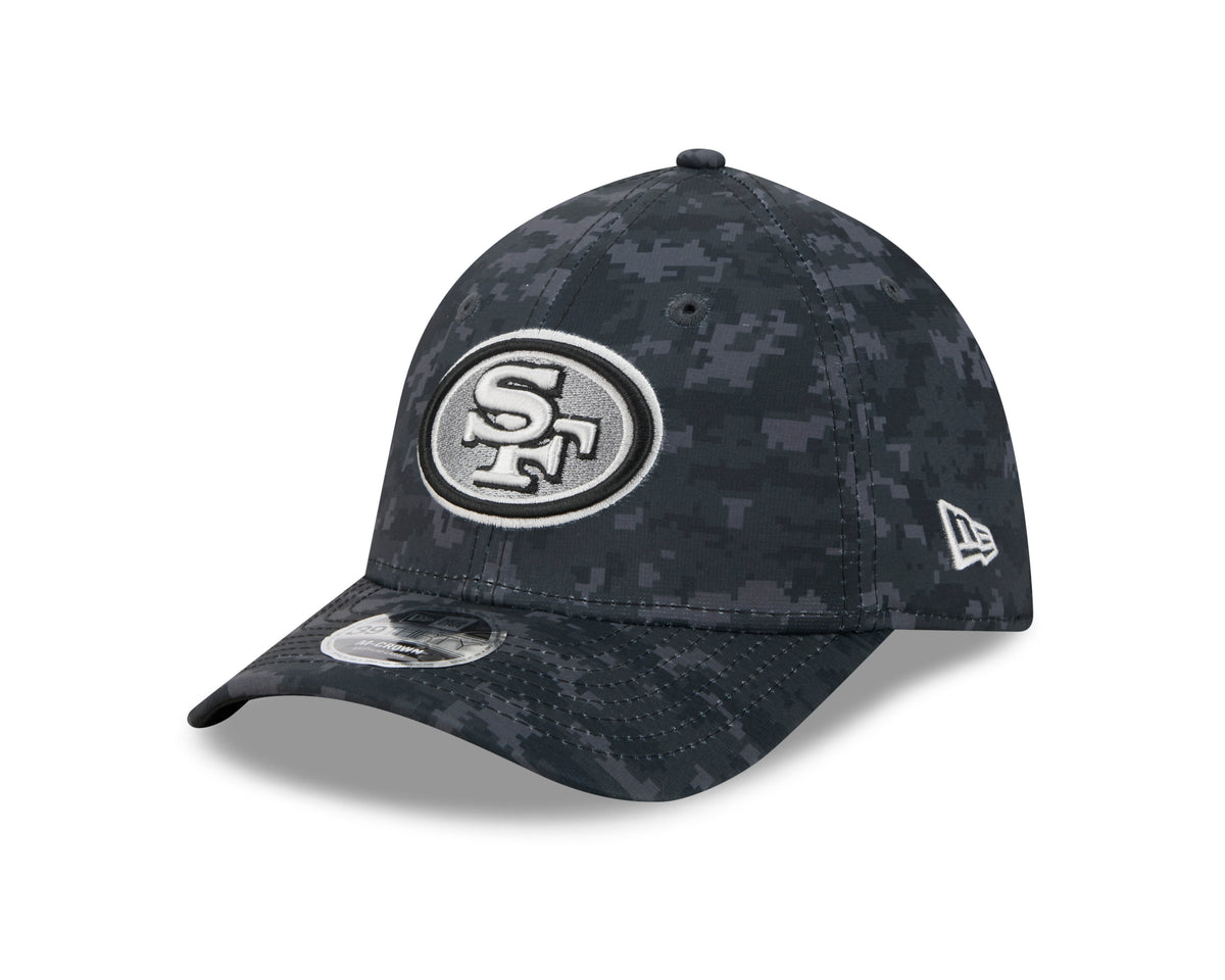 NFL San Francisco 49ers New Era 2026 Salute to Service 39THIRTY Flex Fit Hat- Black