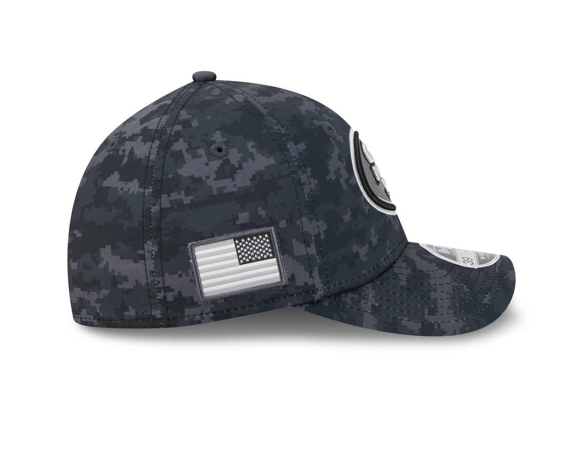NFL San Francisco 49ers New Era 2026 Salute to Service 39THIRTY Flex Fit Hat- Black