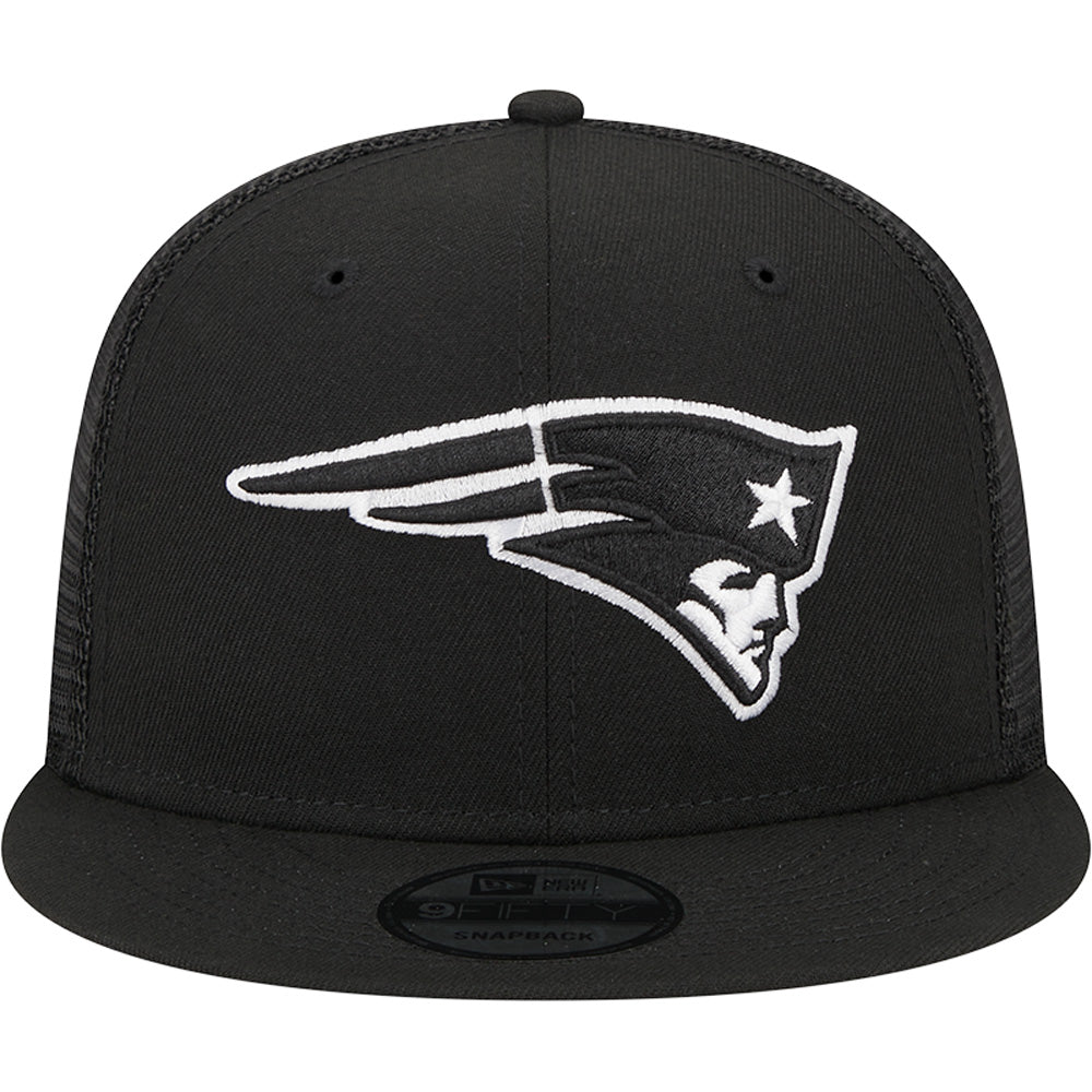 NFL New England Patriots New Era Black & White Trucker 9FIFTY Snapback Hat - Black