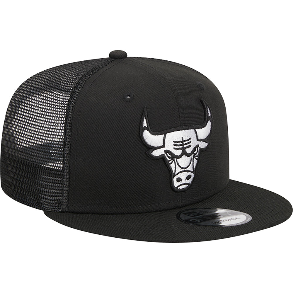 NBA Chicago Bulls New Era Black & White Trucker 9FIFTY Snapback Hat - Black