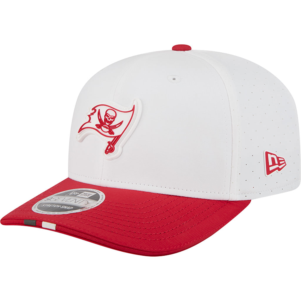 NFL Tampa Bay Buccaneers New Era 2025 Training 9SEVENTY Stretch-Snapback Hat - White