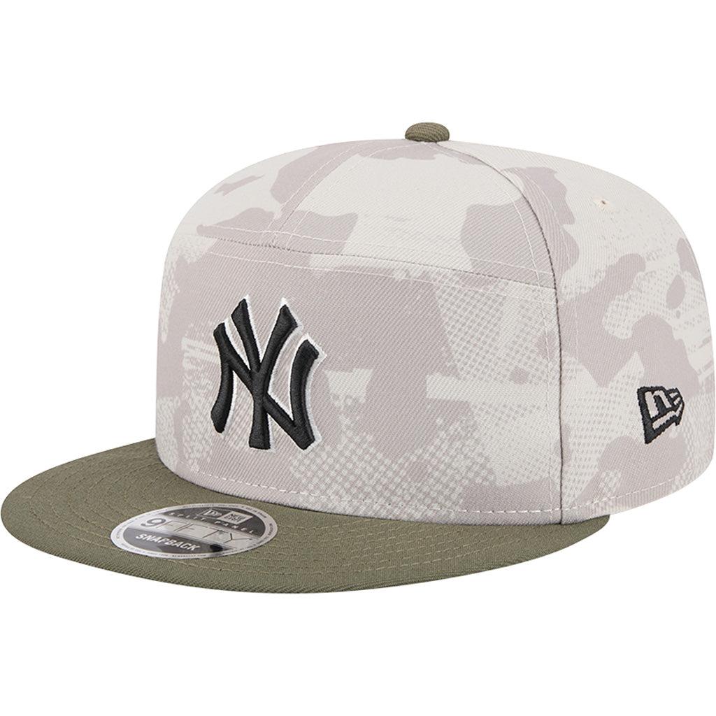 MLB New York Yankees New Era 2025 Armed Forces Day 9FIFTY Split Panel Snapback Hat - Stone