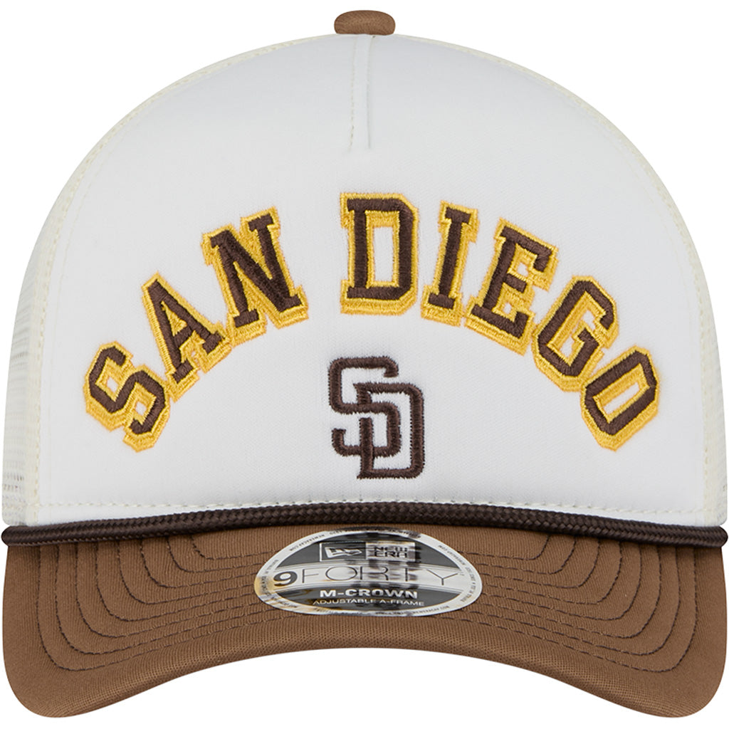 MLB San Diego Padres New Era Arch Logo 9FORTY M-Crown Snapback Trucker Hat - Chrome