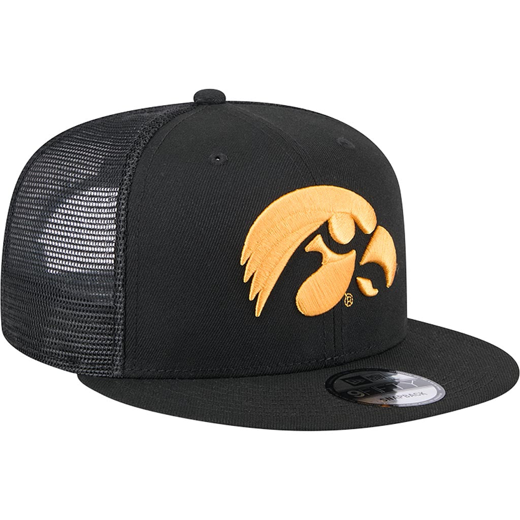 NCAA Iowa Hawkeyes New Era 9FIFTY Snapback Trucker Hat - Black