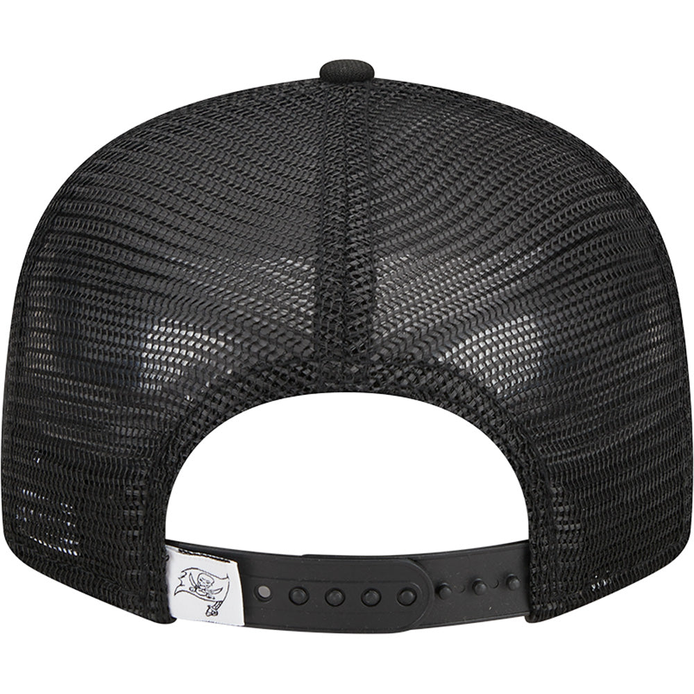 NFL Tampa Bay Buccaneers New Era Black & White 9FIFTY Snapback Trucker Hat - Black