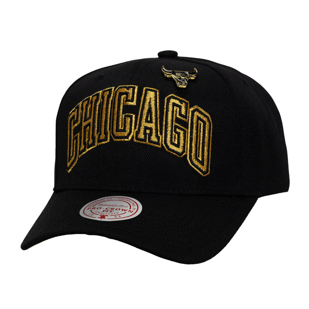 NBA Chicago Bulls Mitchell & Ness Pinned Gold Pro Snapback Hat - Black