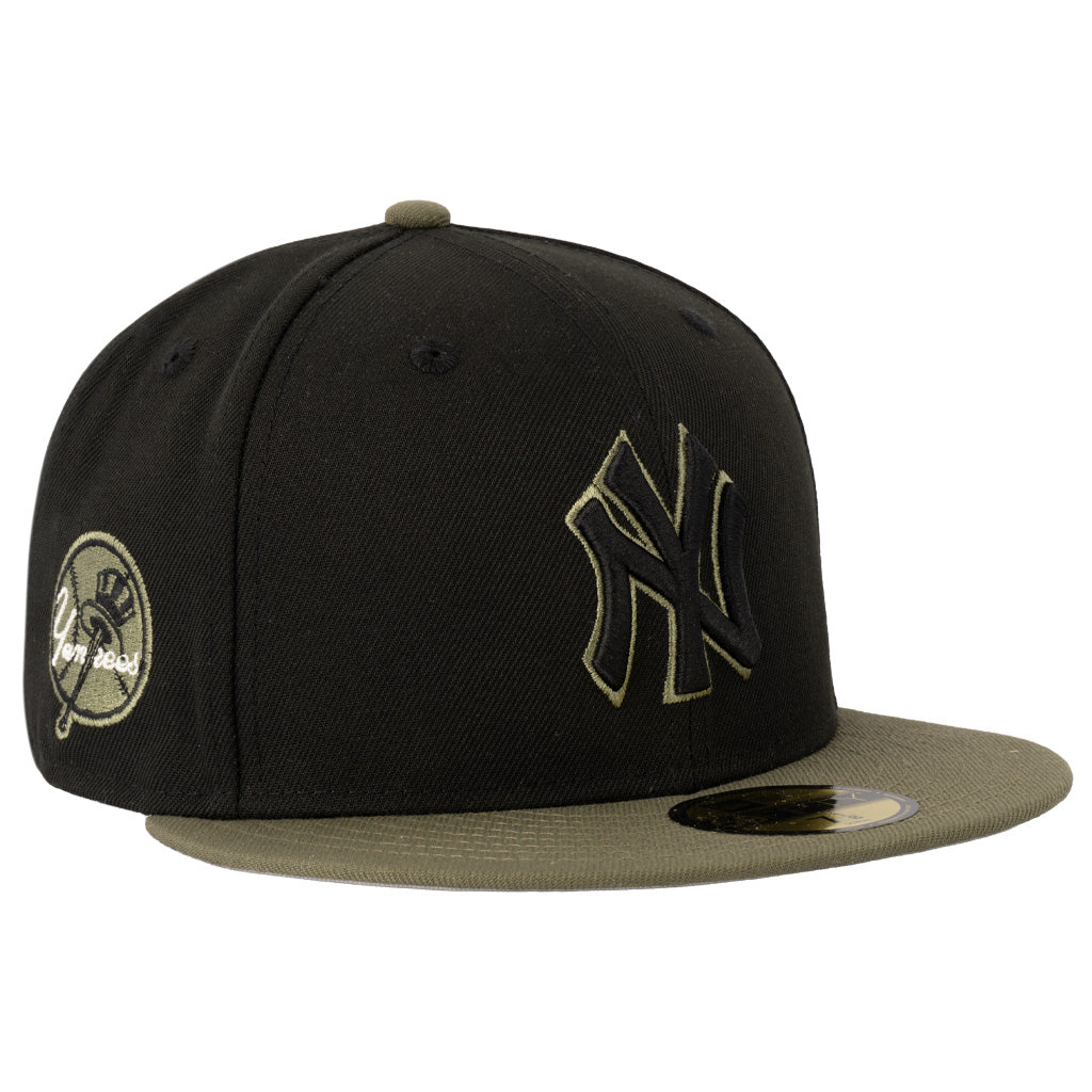 MLB New York Yankees New Era Midnight Jungle 59FIFTY Fitted Hat - Black