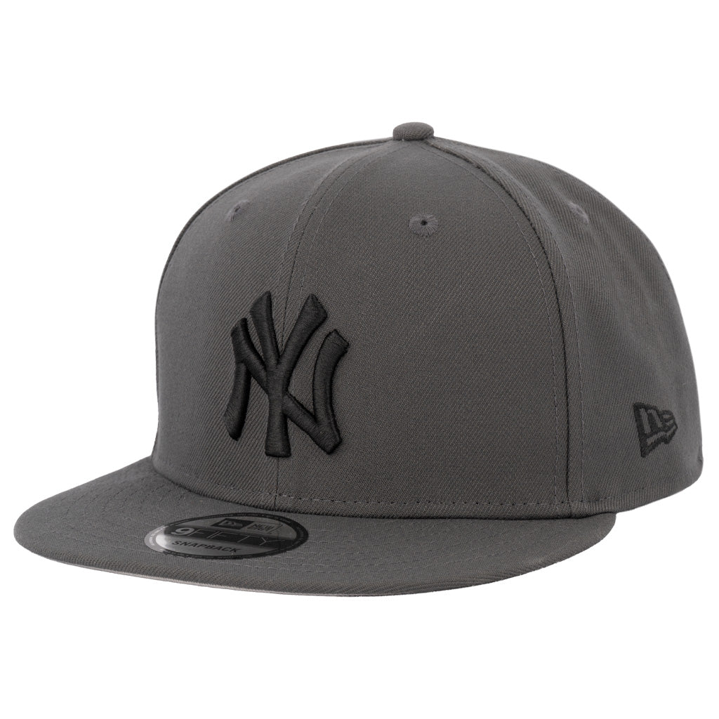 MLB New York Yankees New Era Gray Prestige 9FIFTY Snapback Hat - Graphite