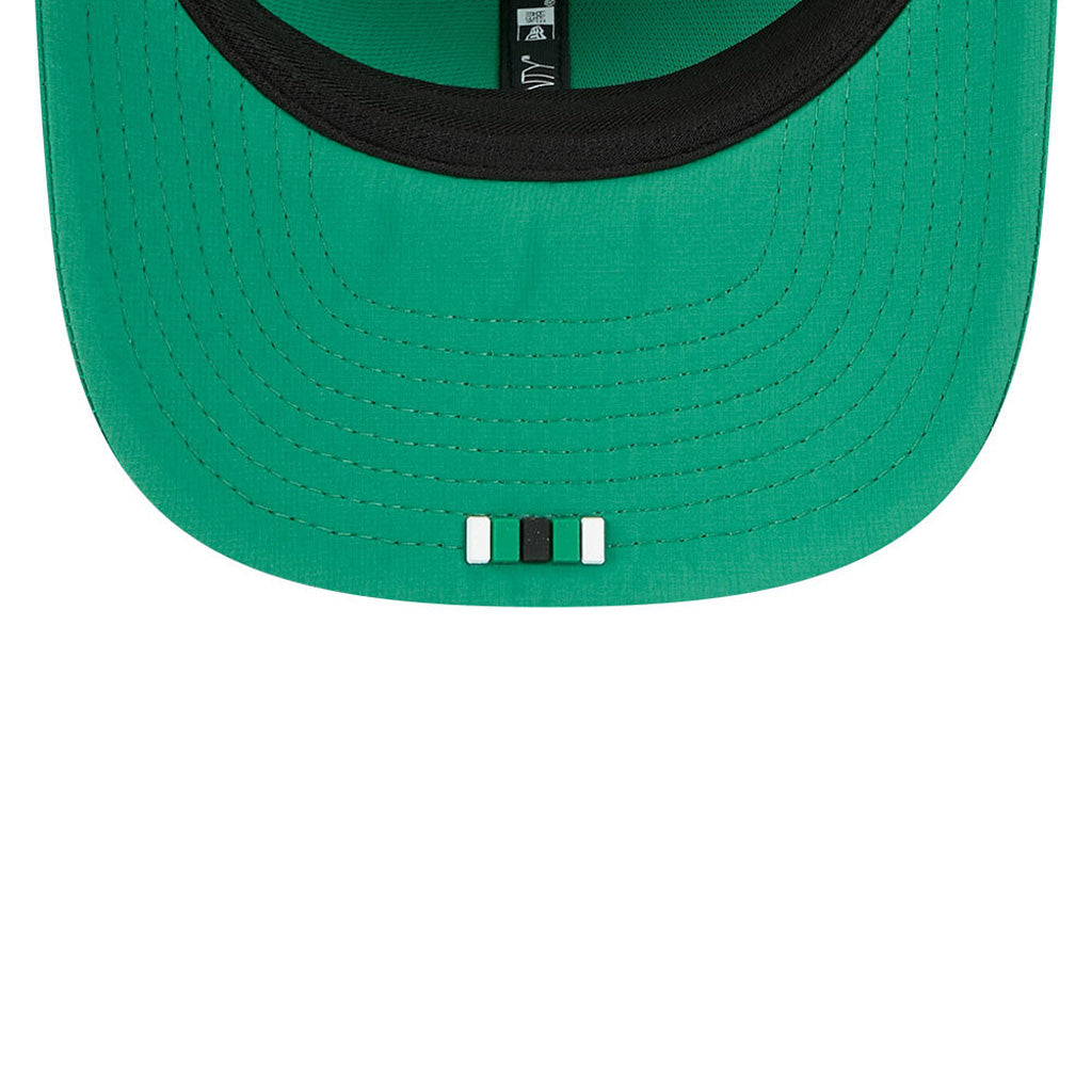 NFL Philadelphia Eagles New Era 2025 Sideline 9SEVENTY Stretch-Snapback Hat - Green