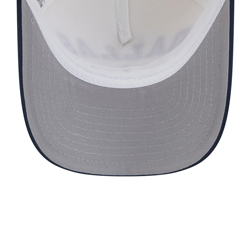 NFL Dallas Cowboys New Era Arch Logo 9FORTY M-Crown Snapback Trucker Hat - Chrome