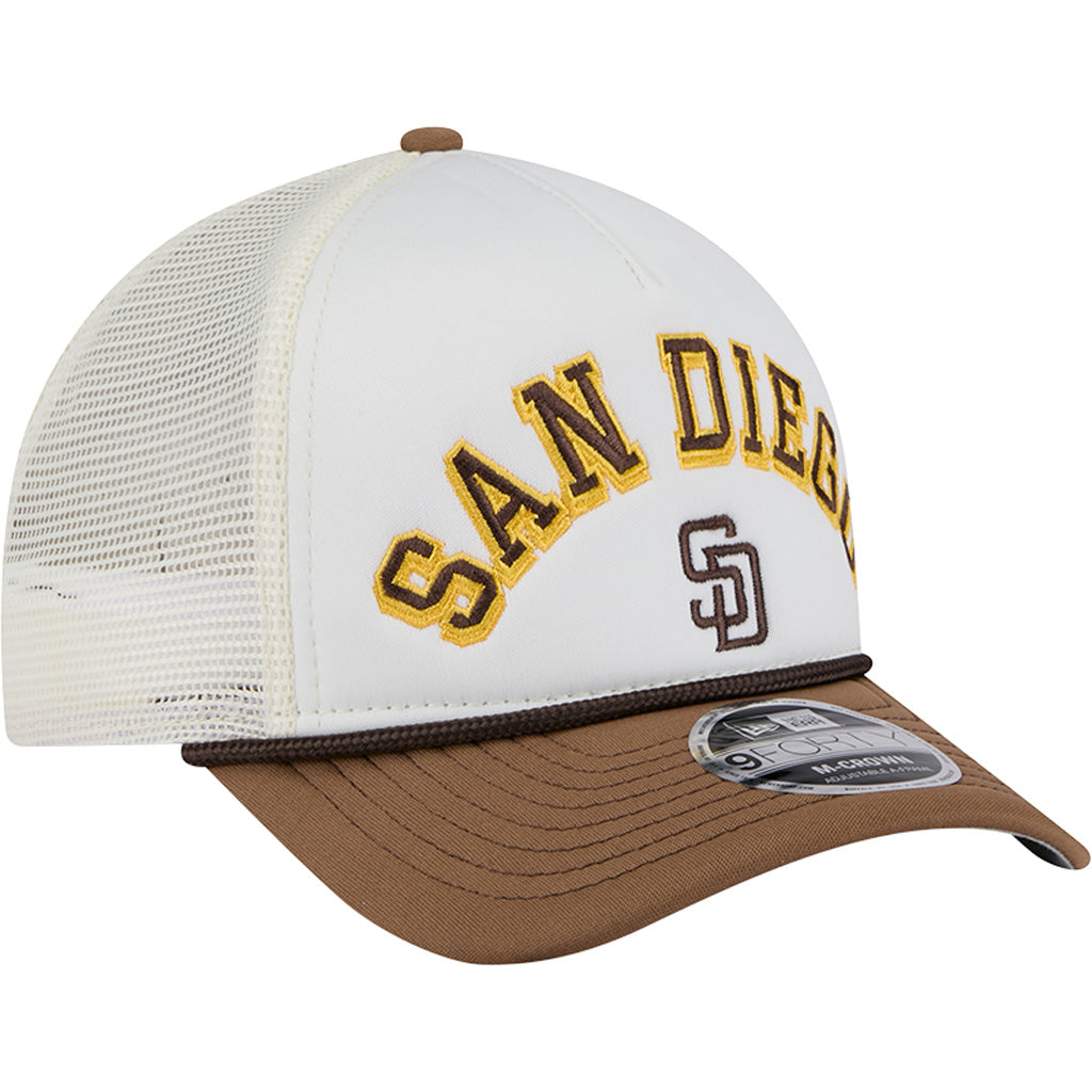 MLB San Diego Padres New Era Arch Logo 9FORTY M-Crown Snapback Trucker Hat - Chrome