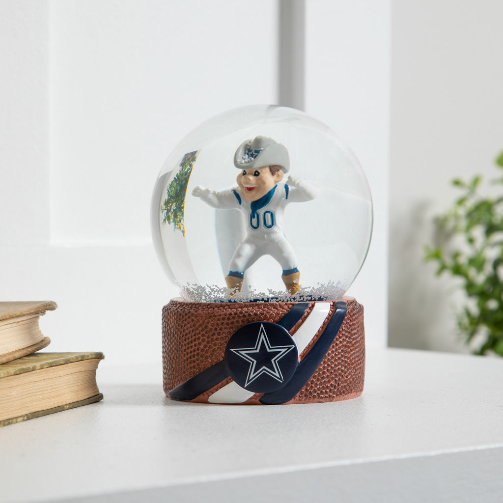 NFL Dallas Cowboys Evergreen Glass Water Globe