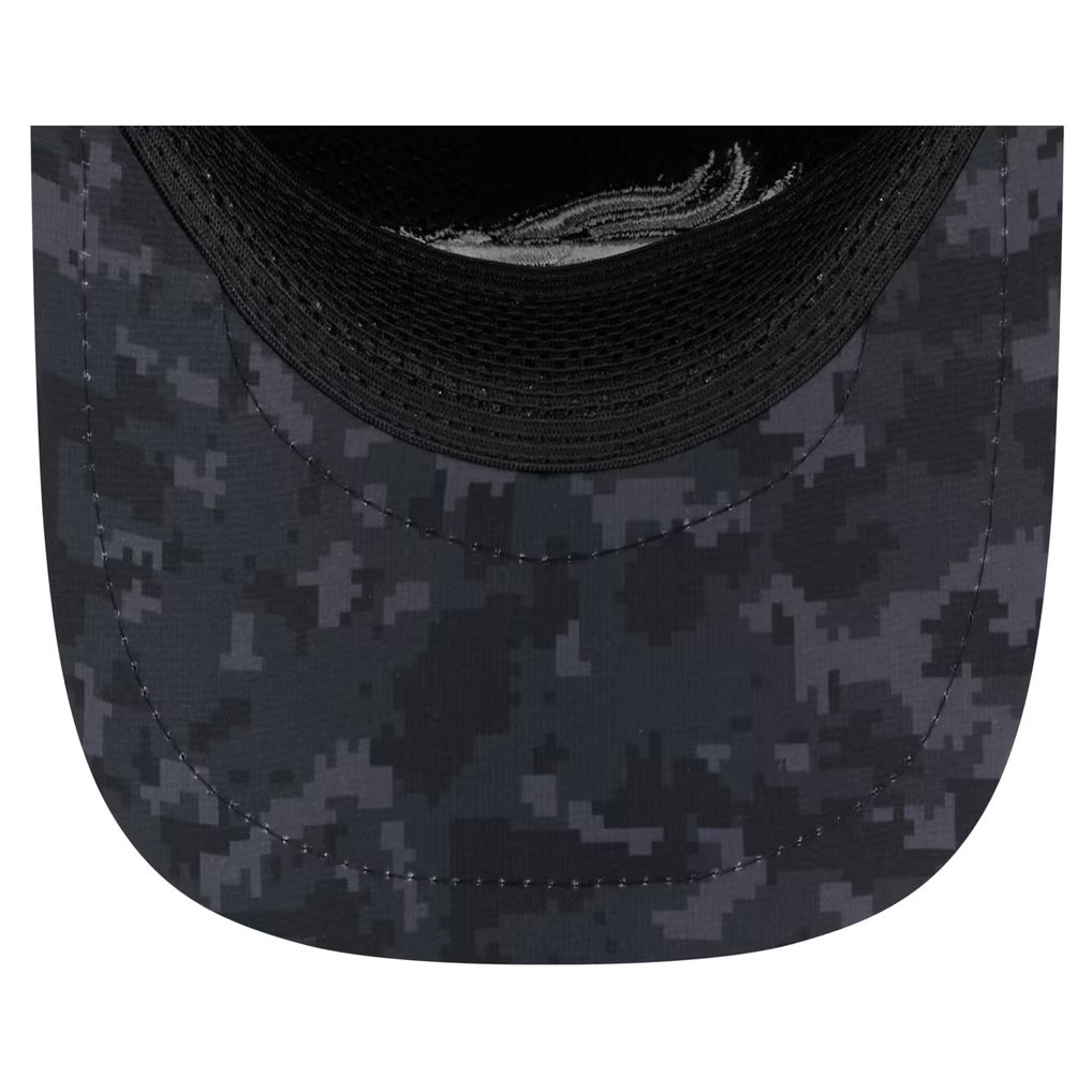NFL Denver Broncos New Era 2026 Salute to Service Apex 9FORTY Snapback Hat- Black