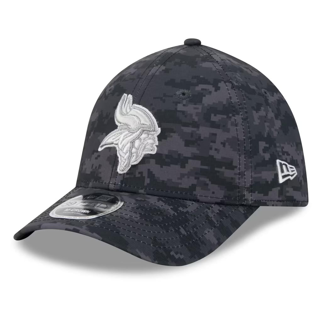NFL Minnesota Vikings New Era 2026 Salute to Service 39THIRTY Flex Fit Hat- Black