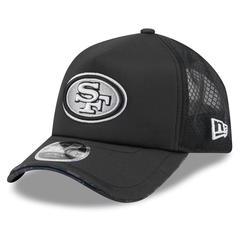 NFL San Francisco 49ers New Era 2026 Salute to Service Apex 9FORTY Snapback Hat- Black
